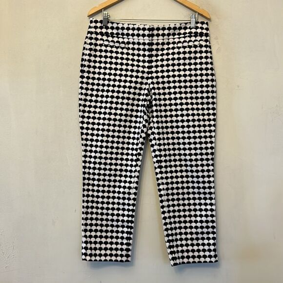 Ann Taylor Black and White Patterned Pants Devin fit Size 8 EUC - Picture 2 of 10
